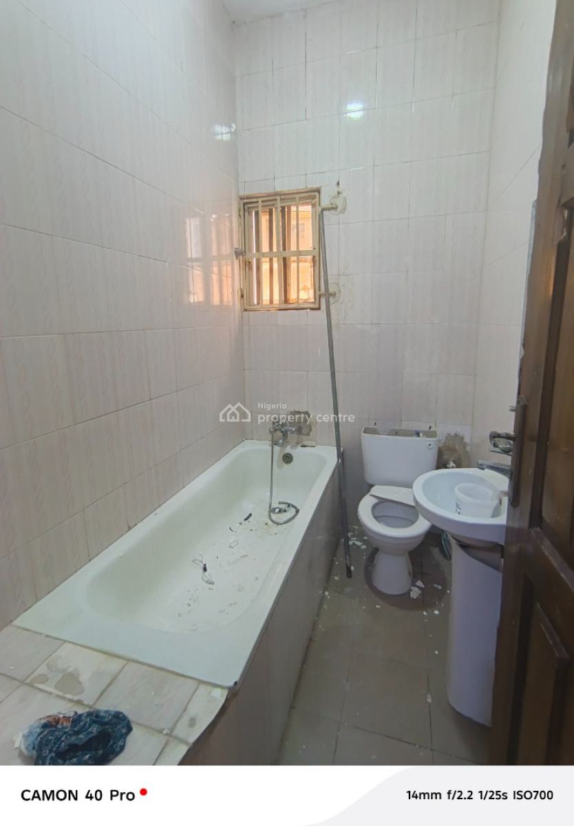 Well Finished 3 Bedroom Flat Ground Floor in Chevron, Chevy View Estate, Lekki, Lagos, Flat / Apartment for Rent