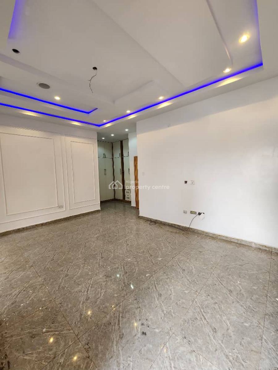 Massive Semi Detached 4 Bedroom Duplex, an Estate on Chevron Drive, Lekki, Lagos, Semi-detached Duplex for Rent