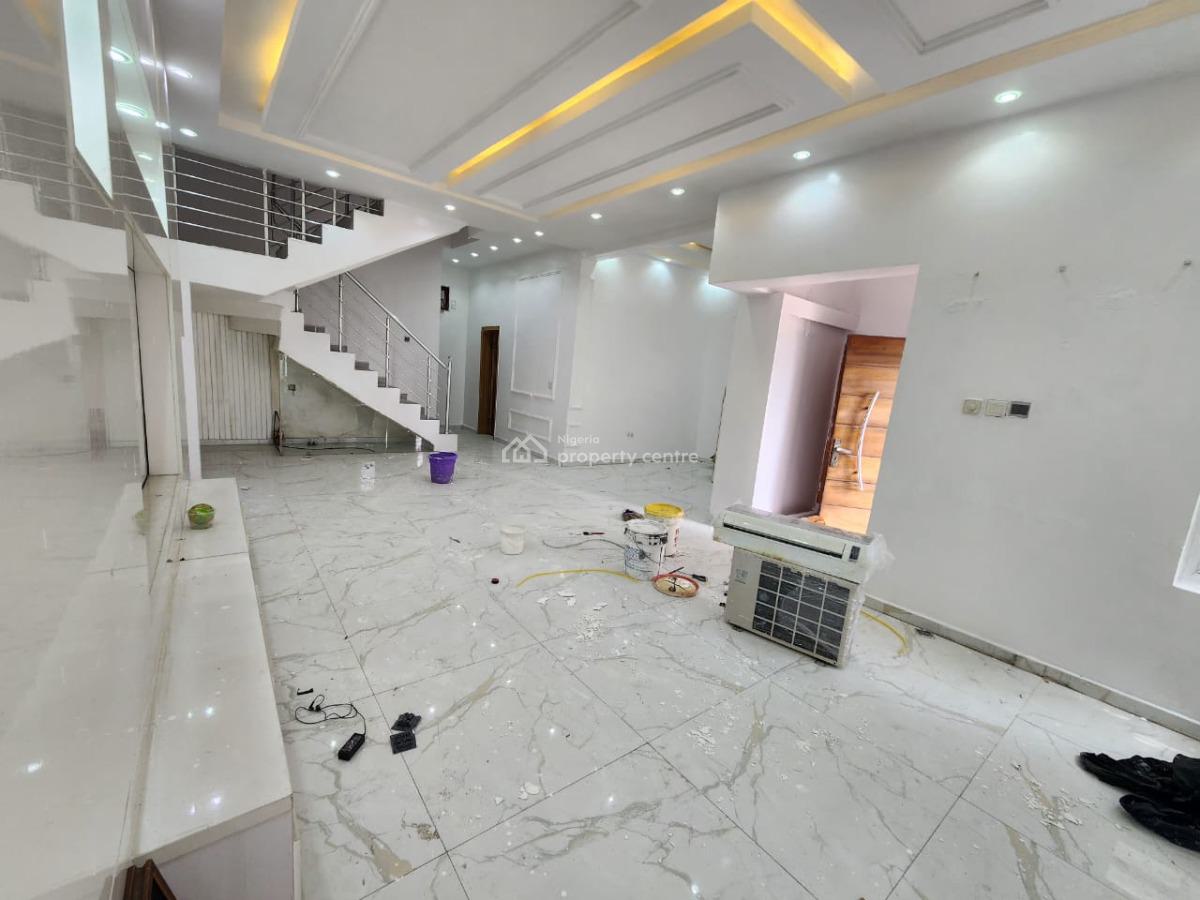 Massive Semi Detached 4 Bedroom Duplex, an Estate on Chevron Drive, Lekki, Lagos, Semi-detached Duplex for Rent