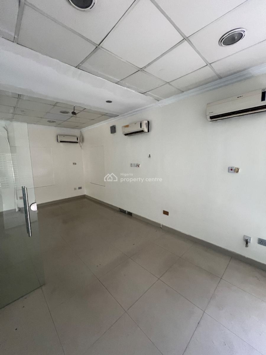 110sqm Office Space with a Massive Compound, Ikoyi, Lagos, Commercial Property for Rent