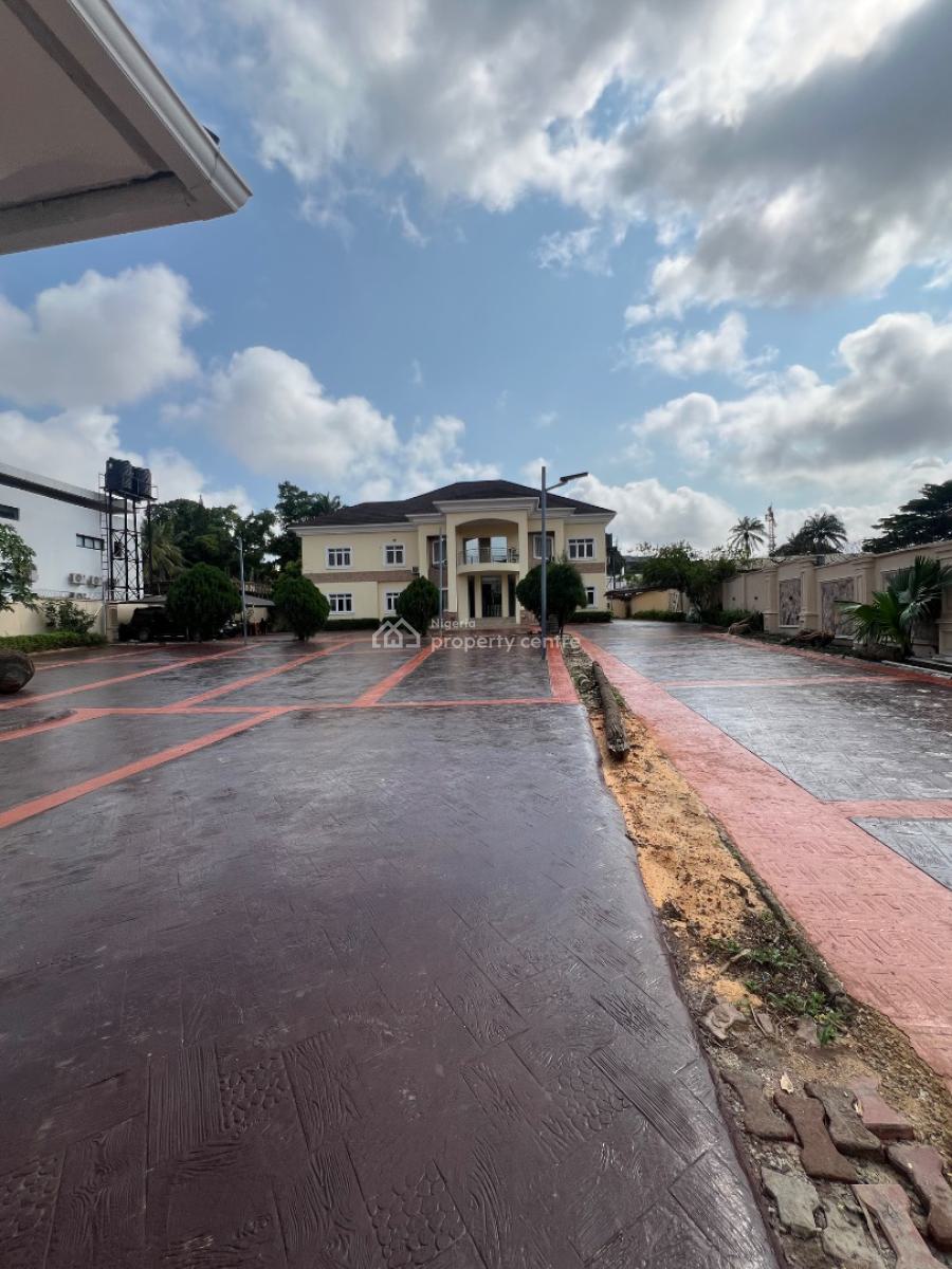 110sqm Office Space with a Massive Compound, Ikoyi, Lagos, Commercial Property for Rent