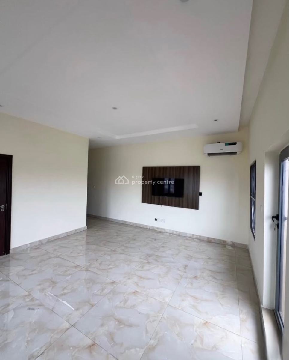 Spacious 3 Bedroom Apartment with Bq and Swimming Pool, Victoria Island, Victoria Island (vi), Lagos, Flat / Apartment for Rent