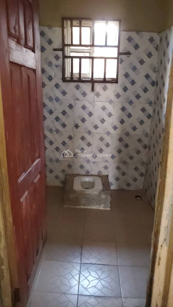 House at Onila Muslim Ibadan, Olopo Street Onila/ayetoro, Ibadan, Oyo, House for Sale