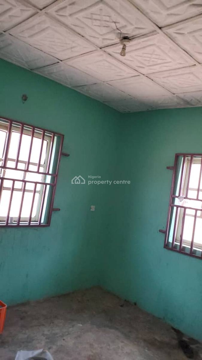 House at Onila Muslim Ibadan, Olopo Street Onila/ayetoro, Ibadan, Oyo, House for Sale
