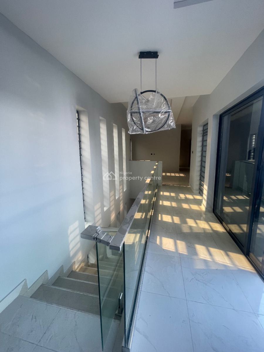 5 Bedrooms Fully Detached with Swimming Pool, Royal Gardens Estate, Lekki, Lagos, Detached Duplex for Sale
