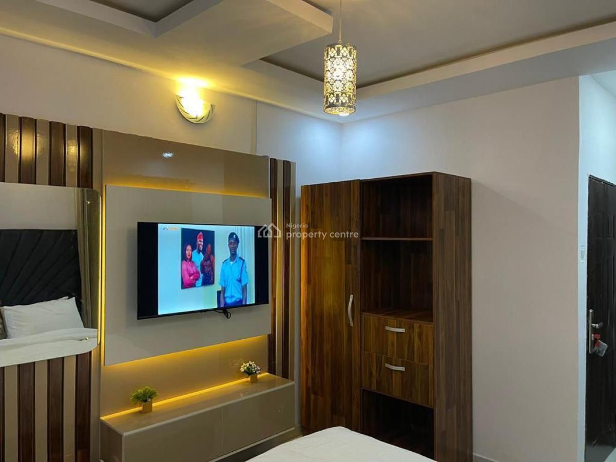 Luxury 3-bedroom Apartment, Abraham Adesanya Estate, Ajah, Lagos, Flat / Apartment Short Let