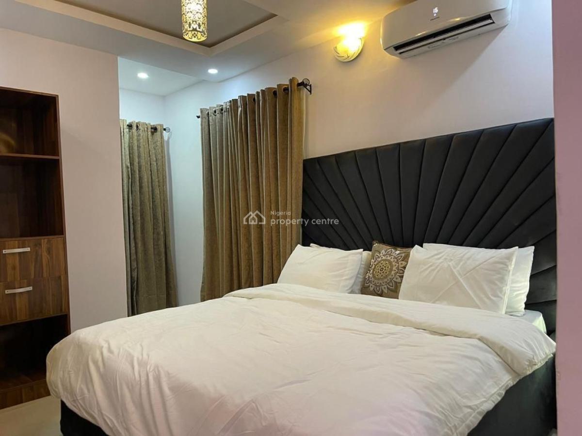 Luxury 3-bedroom Apartment, Abraham Adesanya Estate, Ajah, Lagos, Flat / Apartment Short Let
