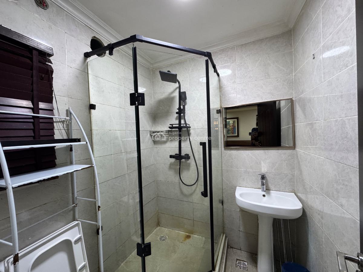 Luxury 2 Bedroom with Visitors Toilet, Adekunle Street, Magodo, Lagos, Flat / Apartment for Rent