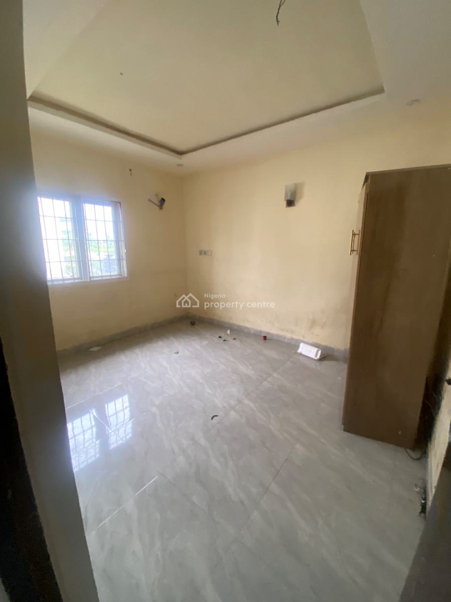Neatly Built 3 Bedrooms Flats, Life Camp, Abuja, Flat / Apartment for Rent