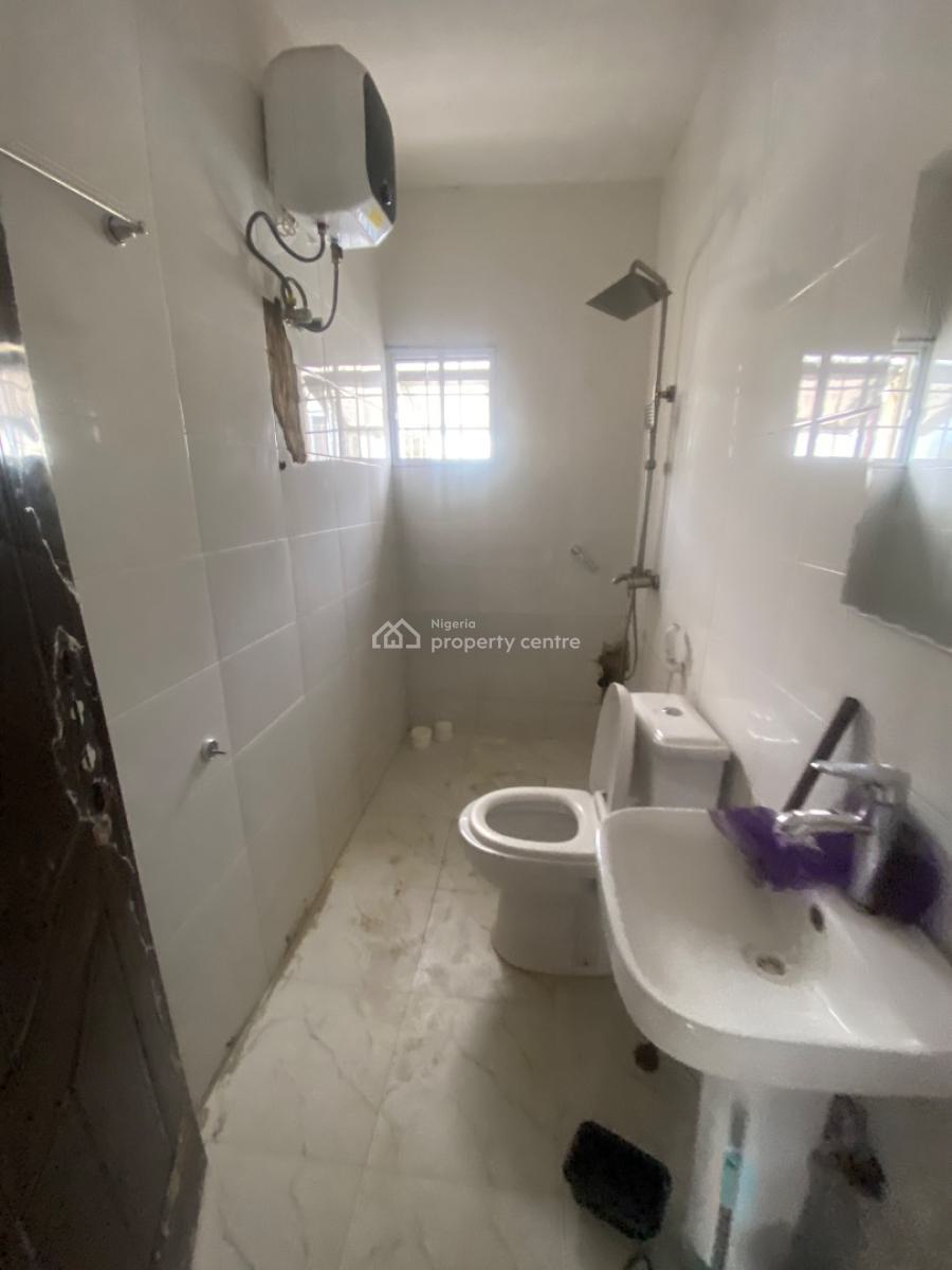 Neatly Built 3 Bedrooms Flats, Life Camp, Abuja, Flat / Apartment for Rent
