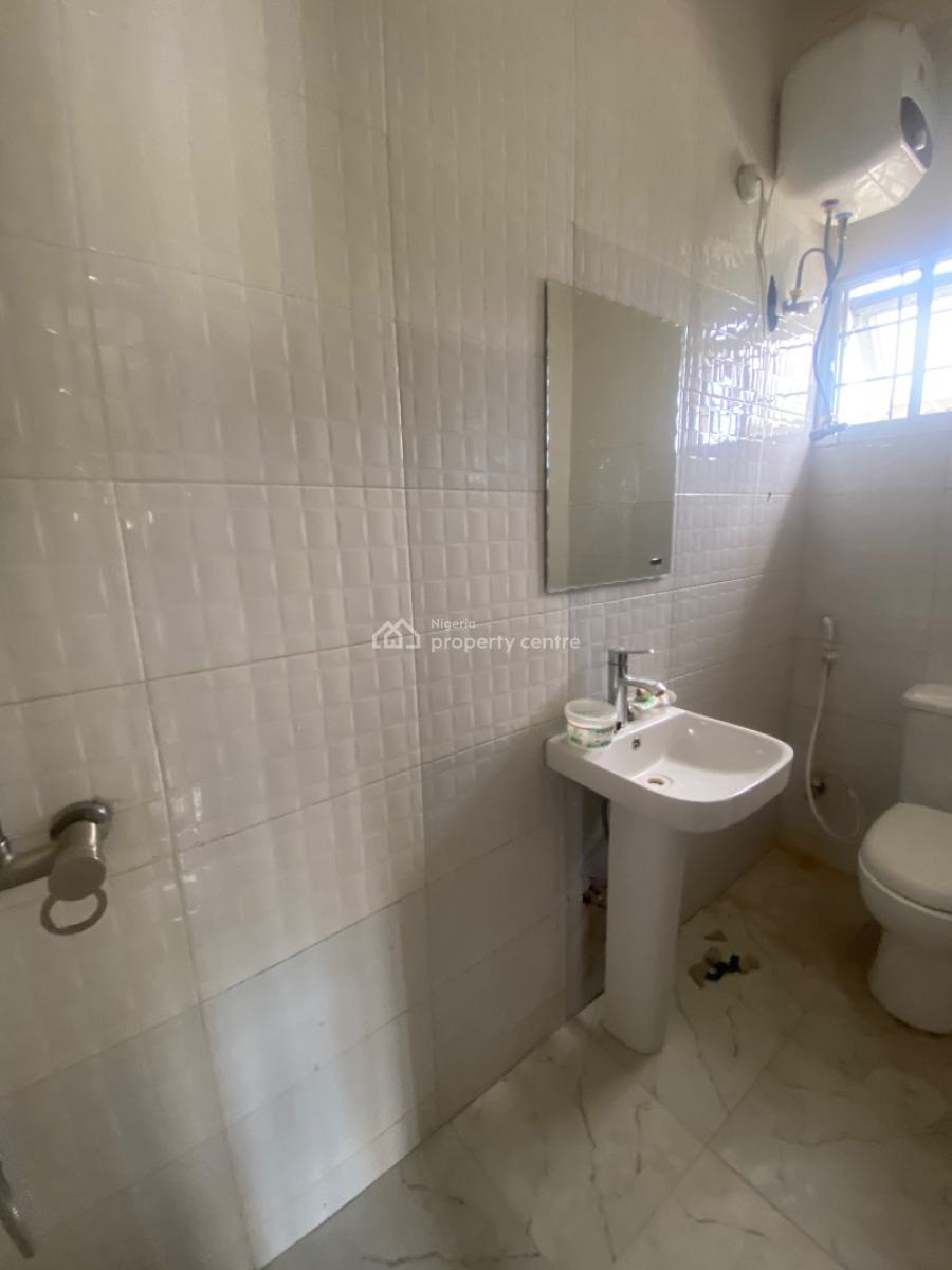 Neatly Built 3 Bedrooms Flats, Life Camp, Abuja, Flat / Apartment for Rent