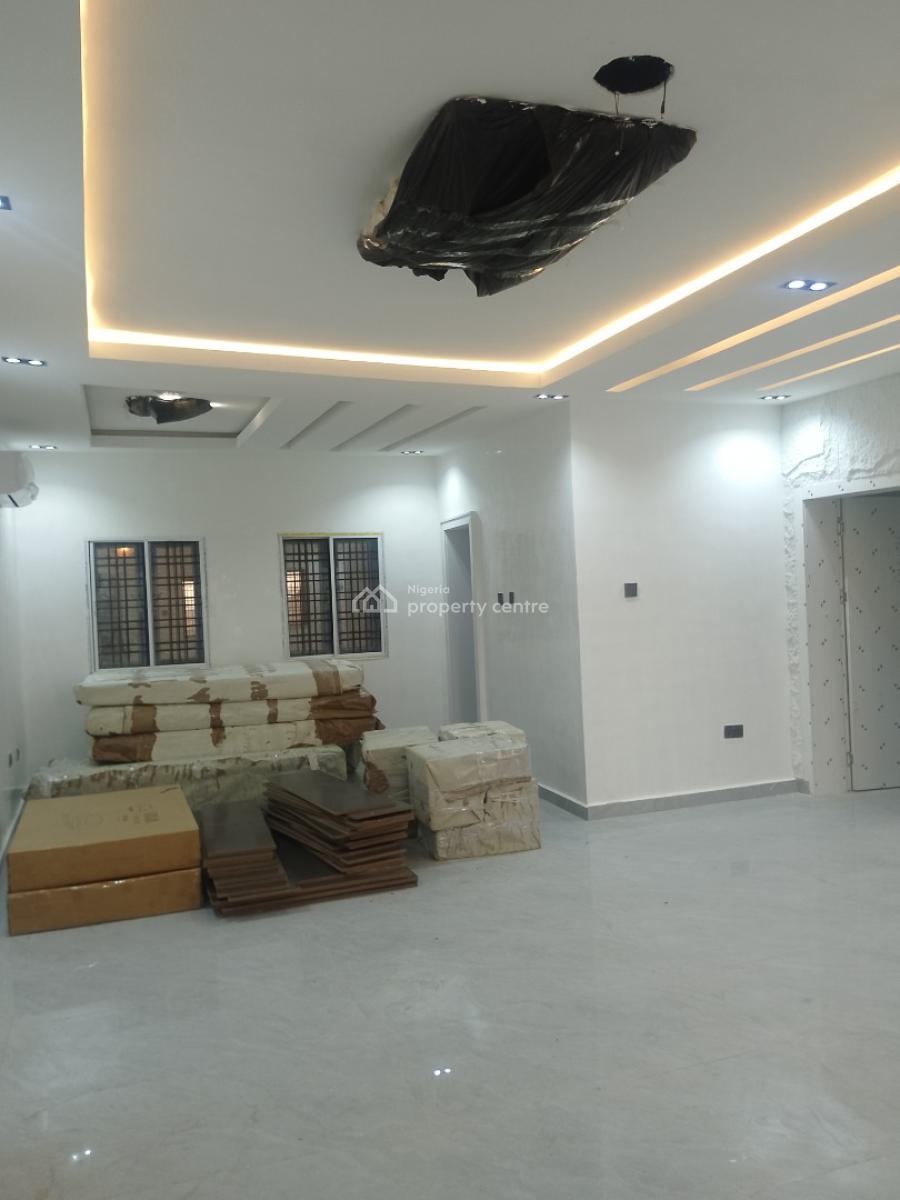 3 Bedroom Apartment with 1 Room Self Contained Bq, Off Umar Shuaibu Avenue, Wuye, Wuye, Abuja, Flat / Apartment for Sale