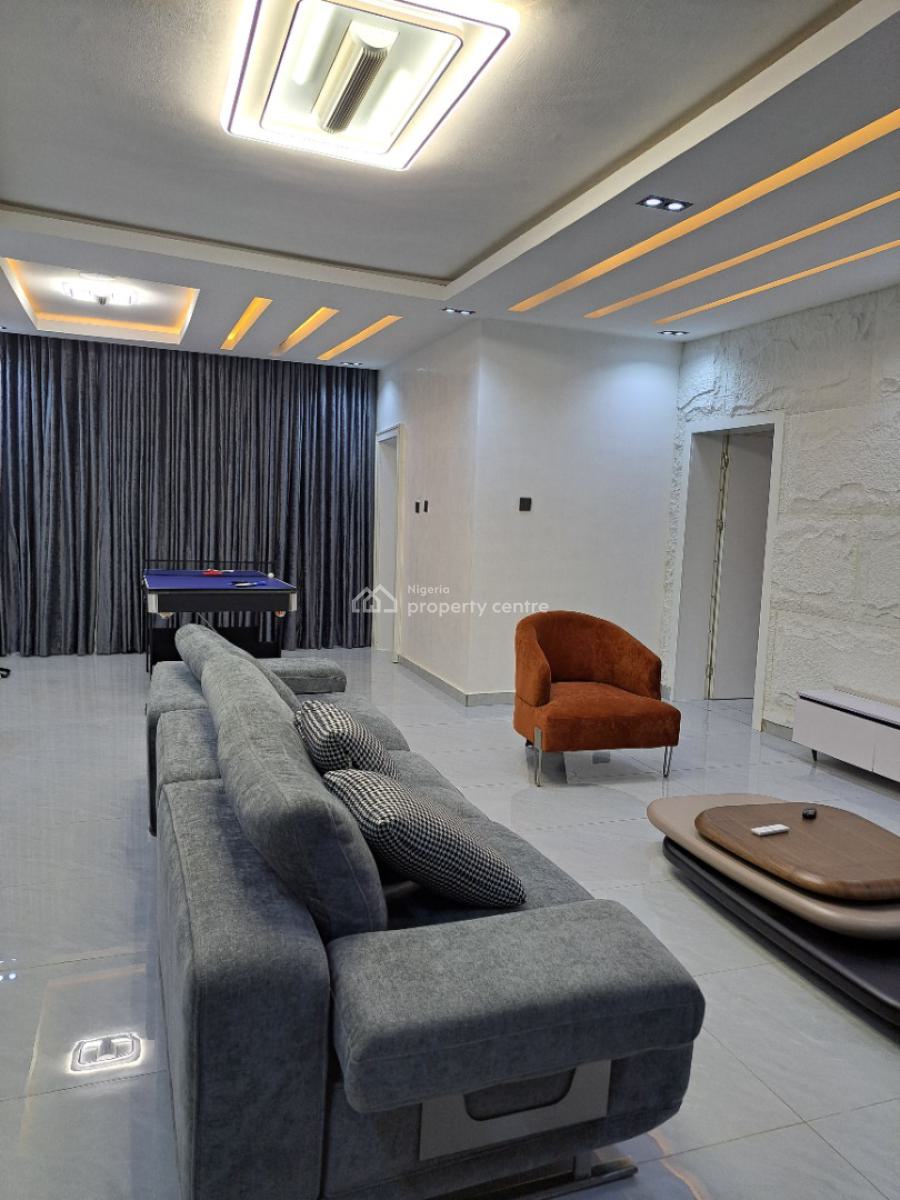 3 Bedrooms Apartment with 1 Room Self Contained Bq, Off Umar Shuaibu Avenue, Wuye, Abuja, Flat / Apartment for Sale