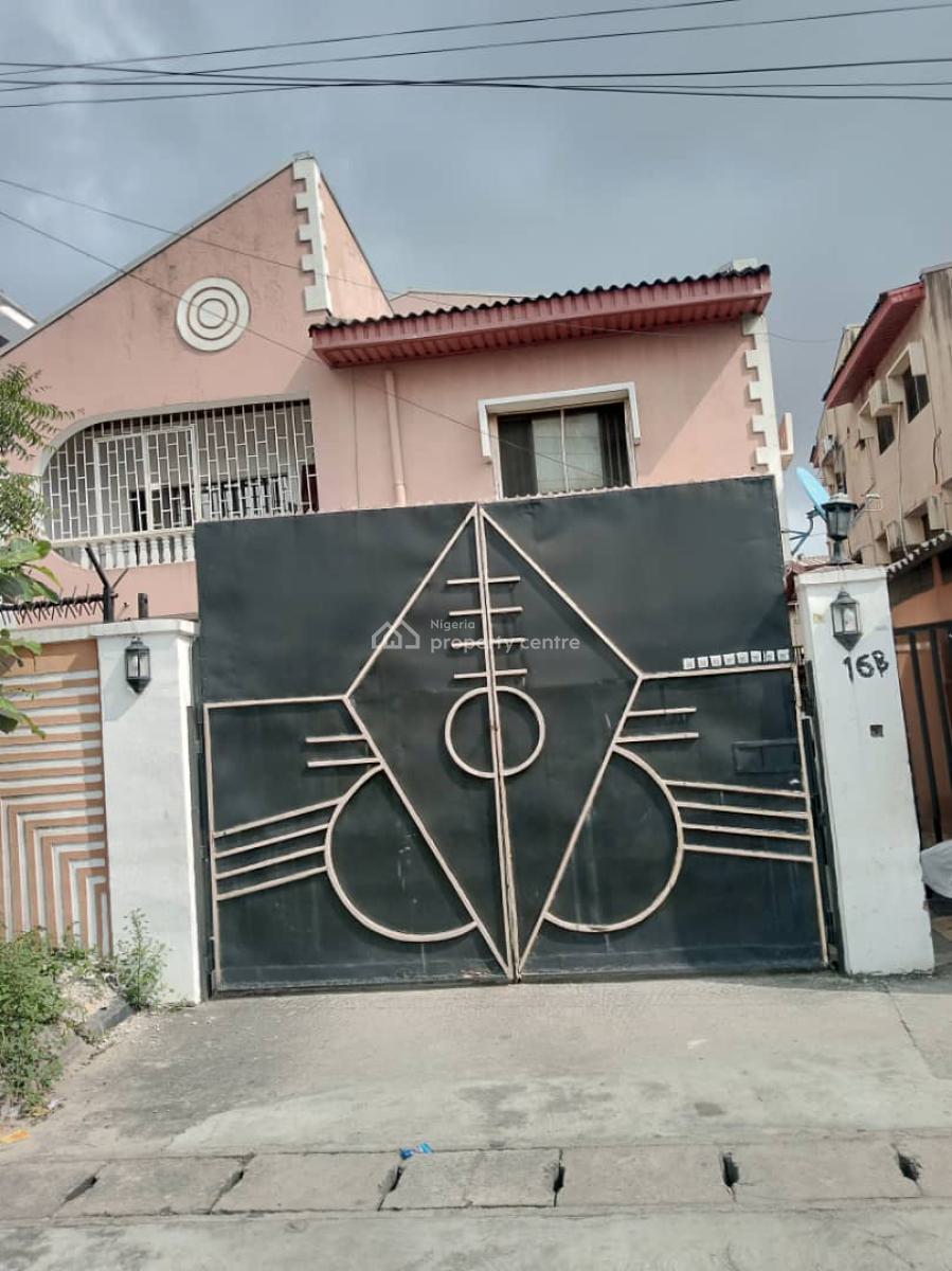 Mini Flat, Off Admiralty Way, Lekki Phase 1, Lekki, Lagos, Mini Flat (room and Parlour) for Rent