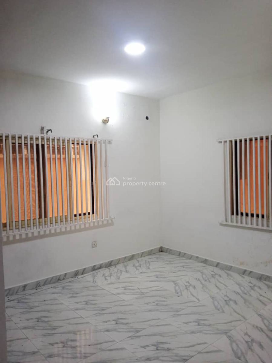 Mini Flat, Off Admiralty Way, Lekki Phase 1, Lekki, Lagos, Mini Flat (room and Parlour) for Rent
