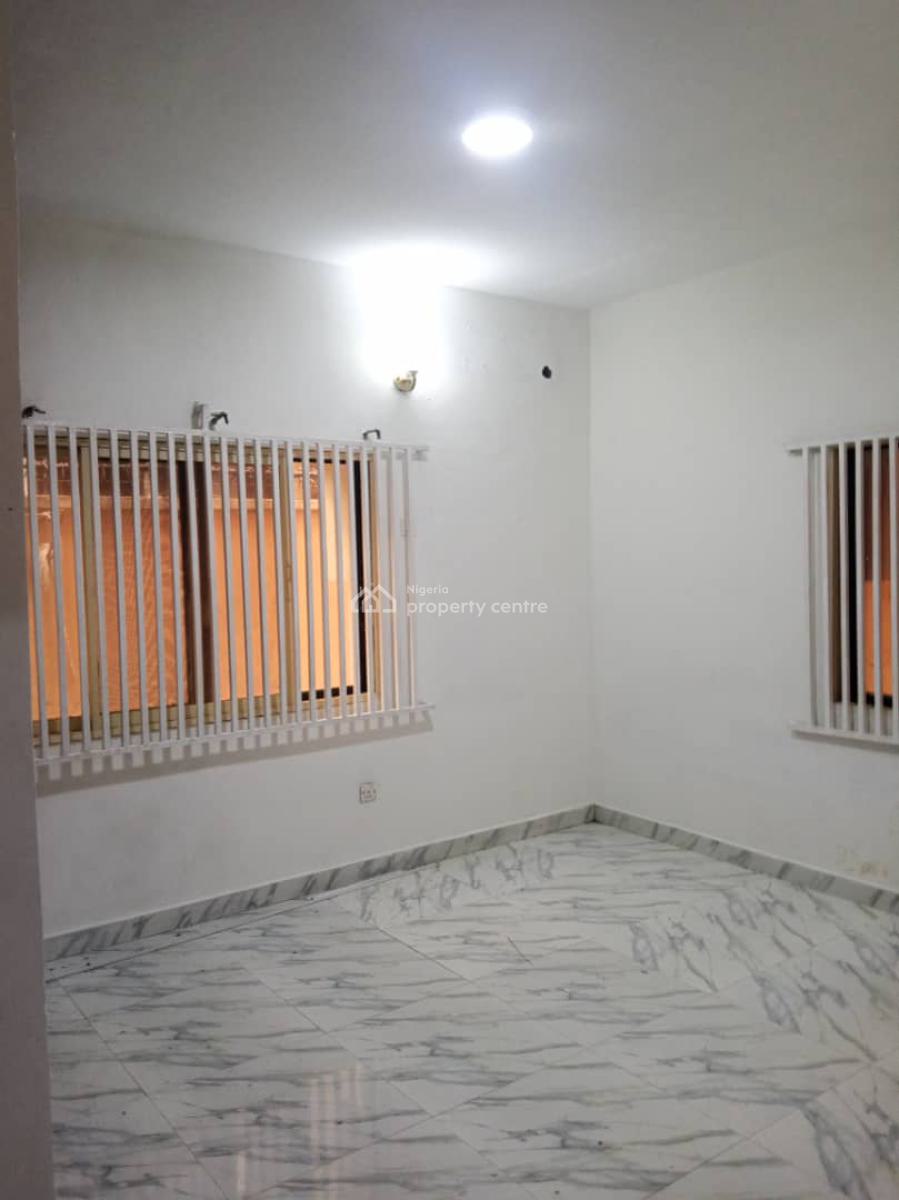 Mini Flat, Off Admiralty Way, Lekki Phase 1, Lekki, Lagos, Mini Flat (room and Parlour) for Rent
