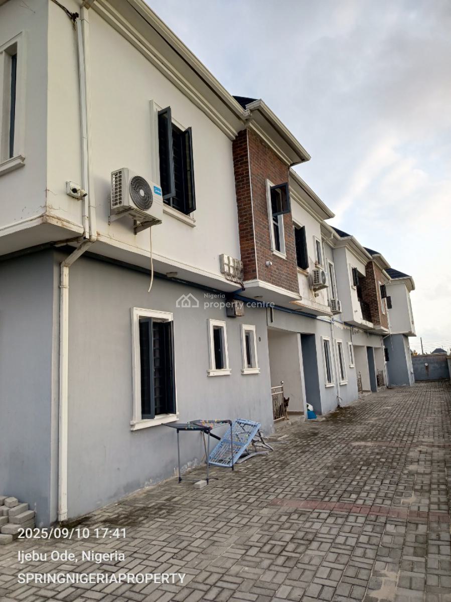 Very Spacious 2bedroom Flat with Guest Toilet, Ogombo, Ajah, Lagos, Flat / Apartment for Rent