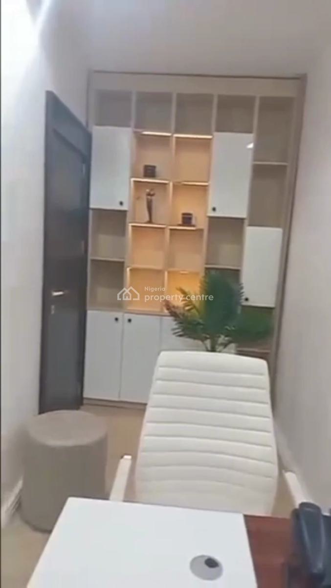3 Rooms Office Space with 2 Regular and 1 Large, Lekki Phase 1, Lekki, Lagos, Office Space for Rent