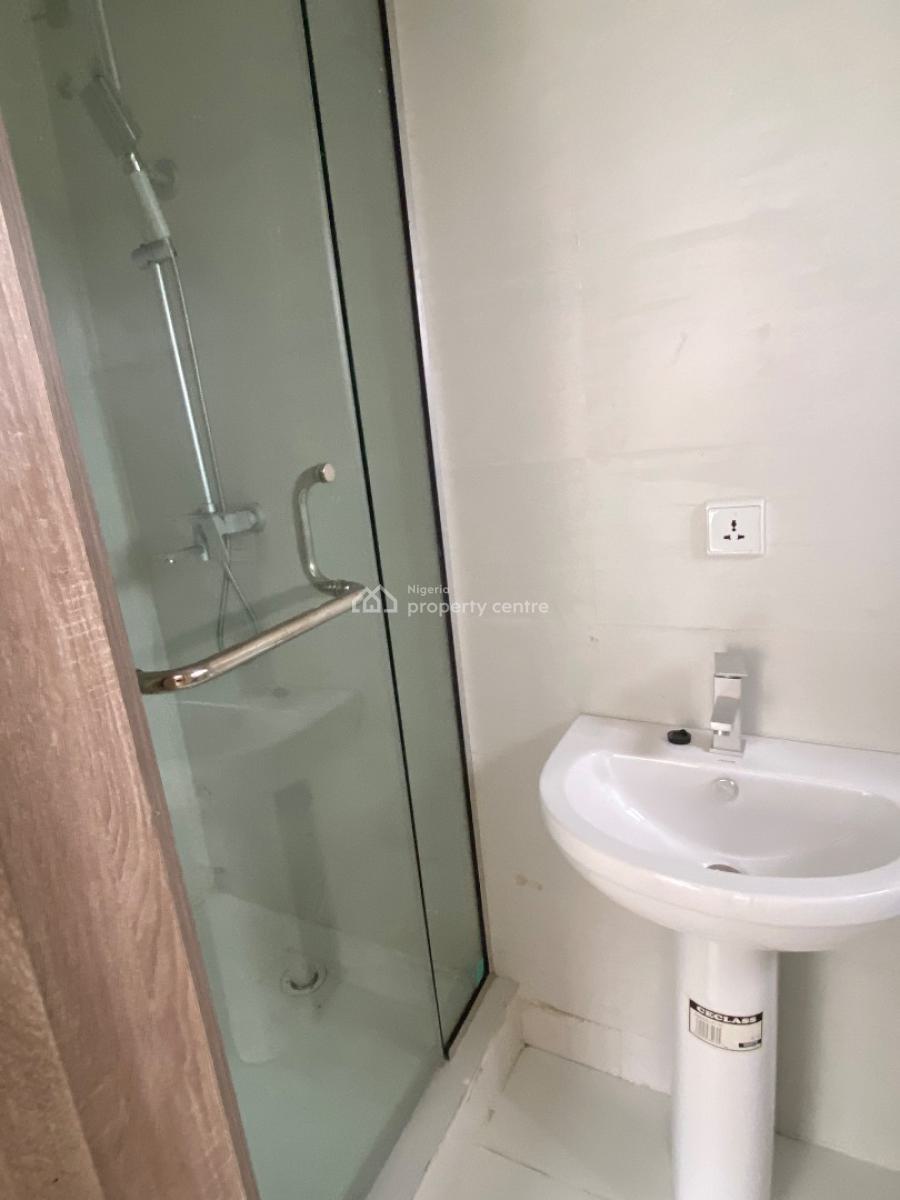 Luxury Serviced 2 Bedroom Flat with 24hrs Power, Chevron , in a Secured Estate, Lekki, Lagos, Flat / Apartment for Rent