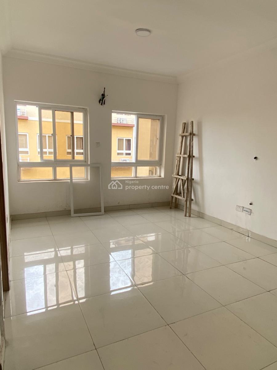 Luxury Serviced 2 Bedroom Flat with 24hrs Power, Chevron , in a Secured Estate, Lekki, Lagos, Flat / Apartment for Rent
