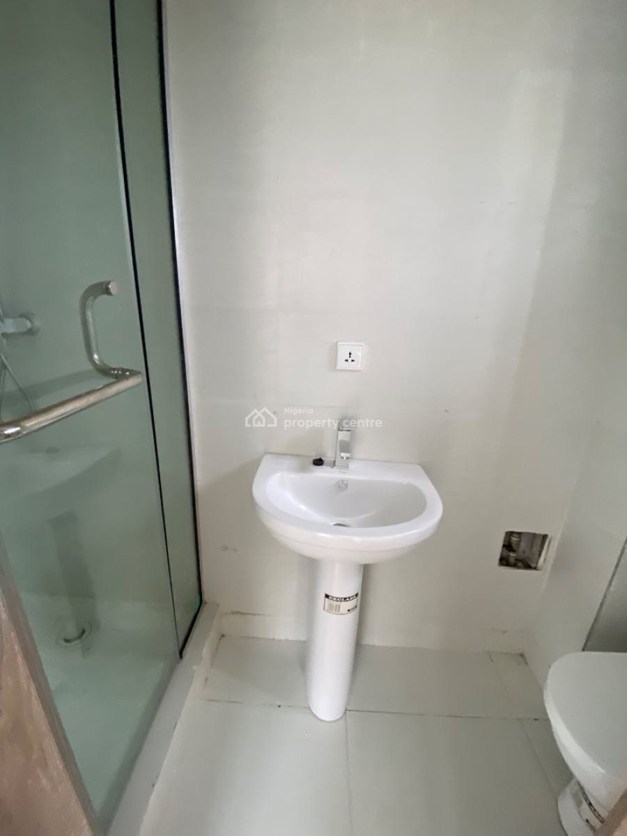 Luxury Serviced 2 Bedroom Flat with 24hrs Power, Chevron , in a Secured Estate, Lekki, Lagos, Flat / Apartment for Rent