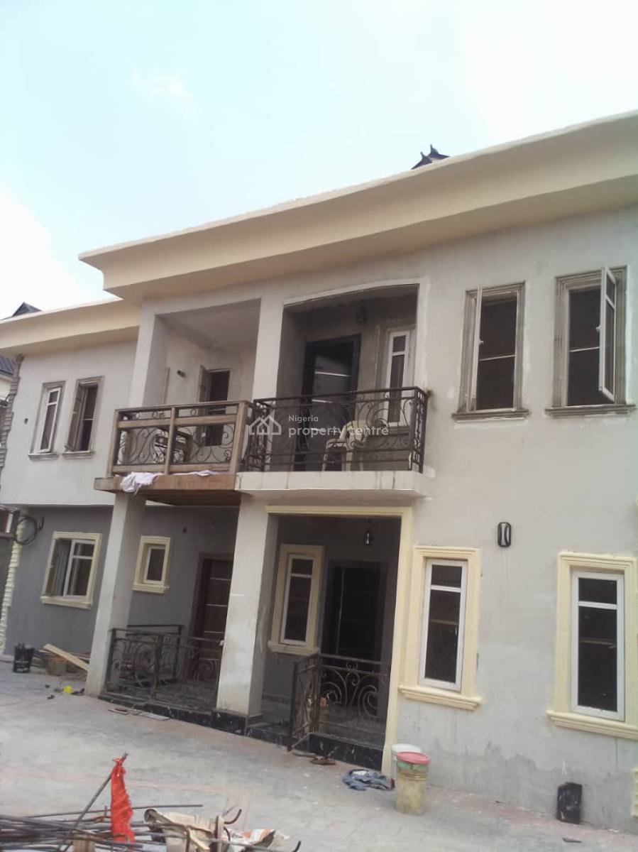 Well Maintained 3 Bedroom Apartment, Sholuyi Gbagada Lagos, Gbagada, Lagos, Flat / Apartment for Rent