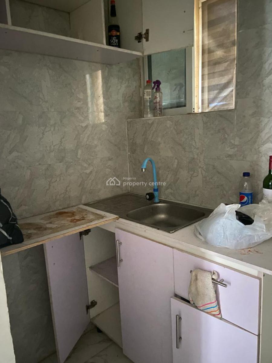 Well Maintained 3 Bedroom Apartment, Sholuyi Gbagada Lagos, Gbagada, Lagos, Flat / Apartment for Rent