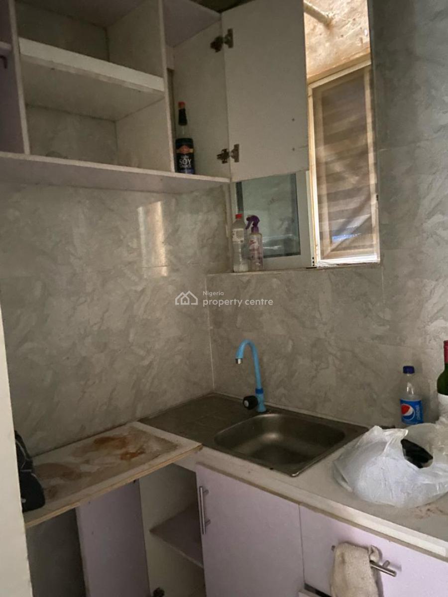 Well Maintained 3 Bedroom Apartment, Sholuyi Gbagada Lagos, Gbagada, Lagos, Flat / Apartment for Rent