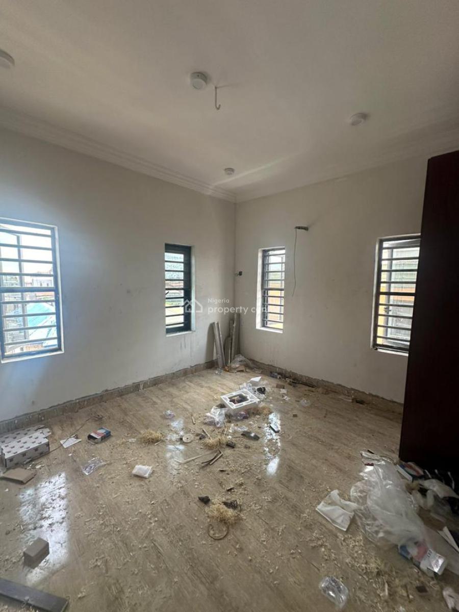 Well Maintained 3 Bedroom Apartment, Sholuyi Gbagada Lagos, Gbagada, Lagos, Flat / Apartment for Rent