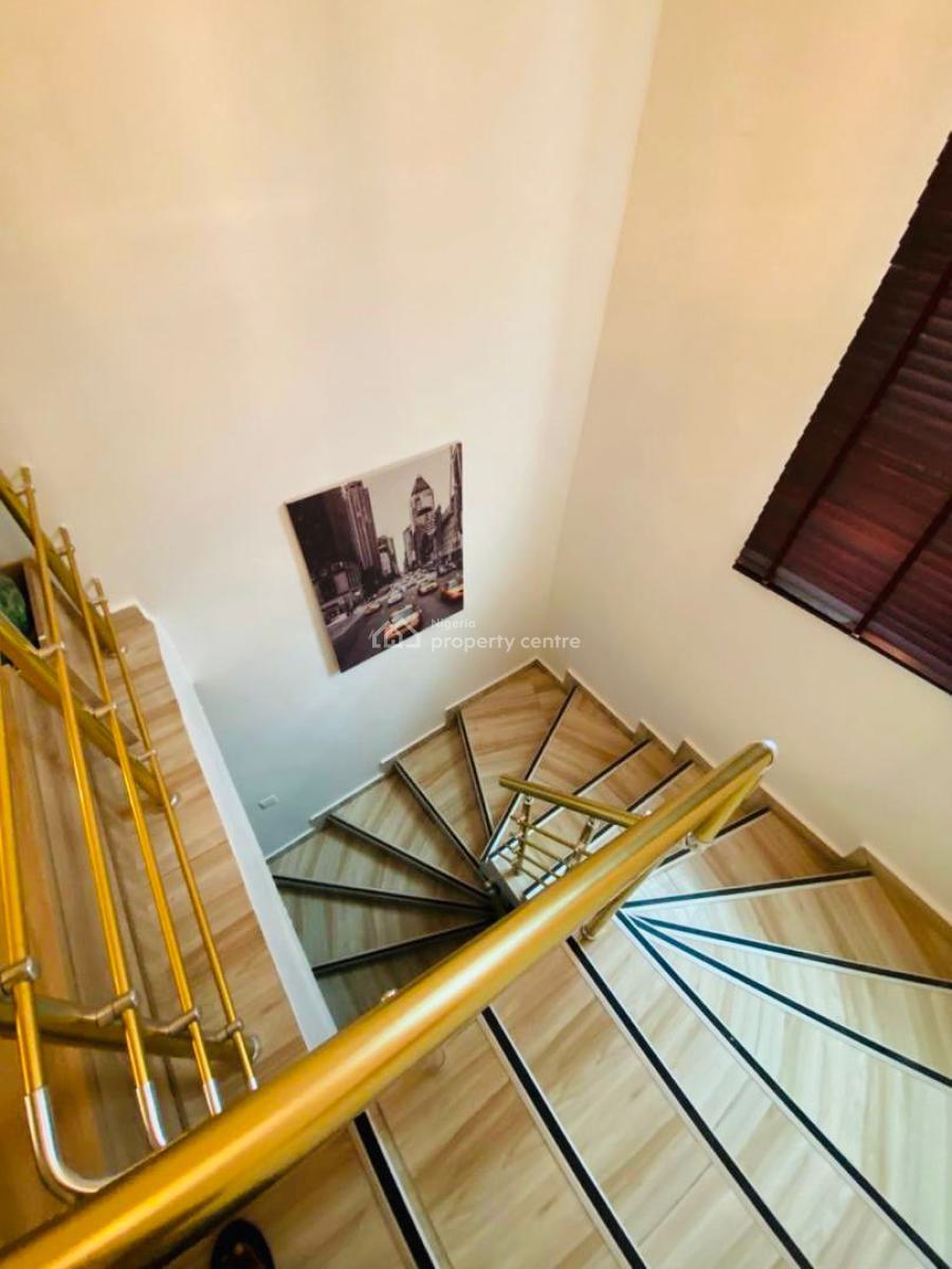 Luxury 5 Bedroom Self Compound with Ps5, Osapa, Lekki, Lagos, Flat / Apartment Short Let