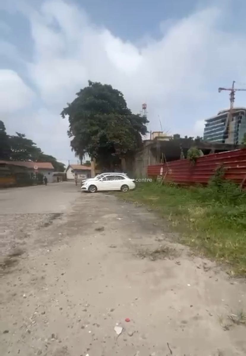 Well Positioned Bare Land Measuring 5,000sqms, Off Bourdillon, Old Ikoyi, Ikoyi, Lagos, Mixed-use Land for Sale