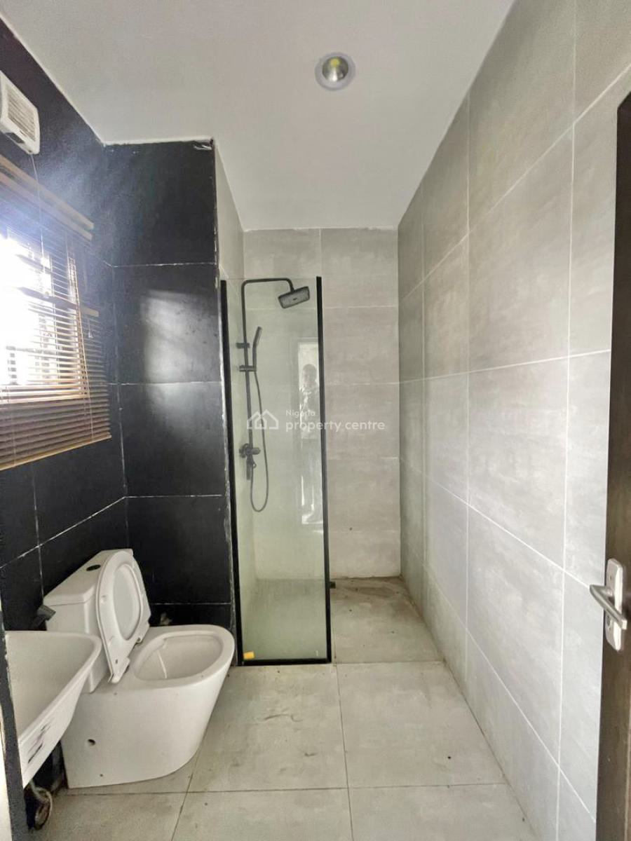3 Bedrooms Terraced Duplex with Bq on 3 Floors, Ologolo, Lekki, Lagos, Terraced Duplex for Rent