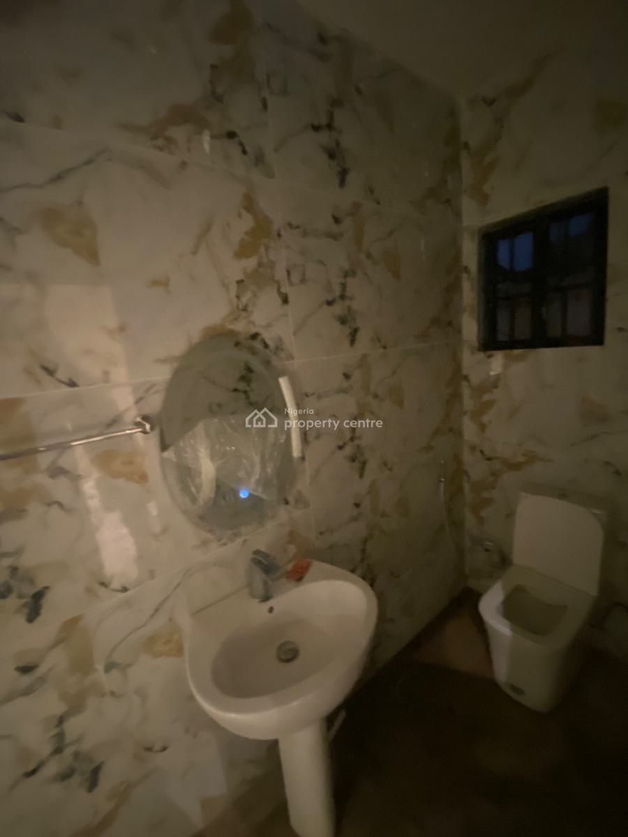 Luxury 2bedroom, Off Admiralty Way, Lekki Phase 1, Lekki, Lagos, Flat / Apartment for Rent