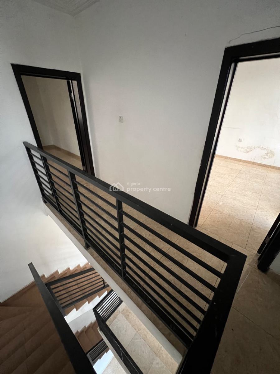 4-bed Terrace Duplex Located in a Secure Estate, Oniru, Victoria Island (vi), Lagos, Flat / Apartment for Rent