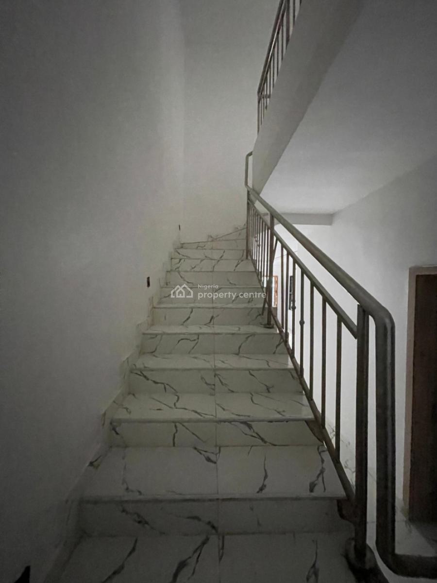 4-bedroom Semi-detached Duplex with Bq  in Osapa, Osapa London, Osapa, Lekki, Lagos, Terraced Duplex for Rent
