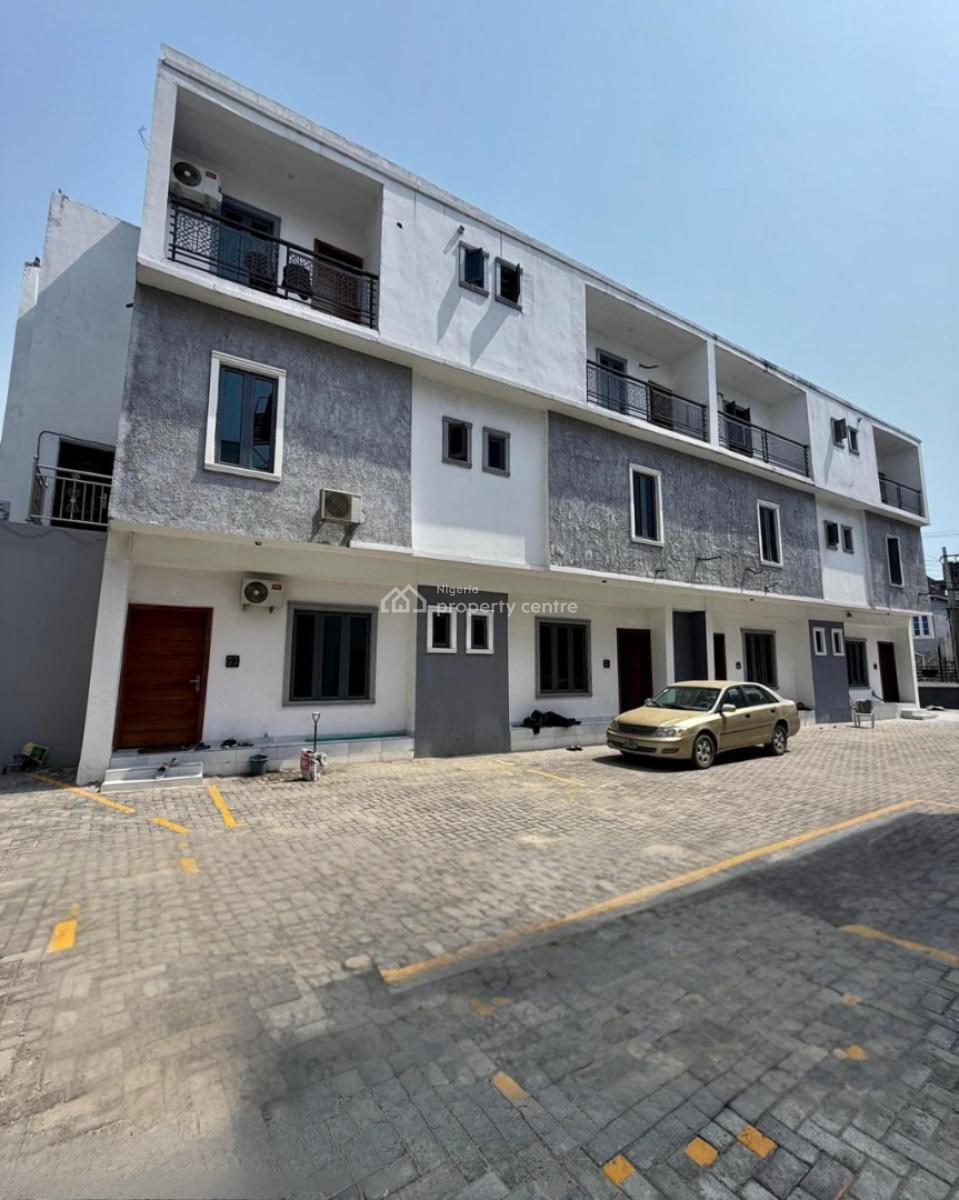 4-bedroom Terrace Duplex in Ologolo  ₦8m & ₦10m, Ologolo Lekki, Ologolo, Lekki, Lagos, Terraced Duplex for Rent