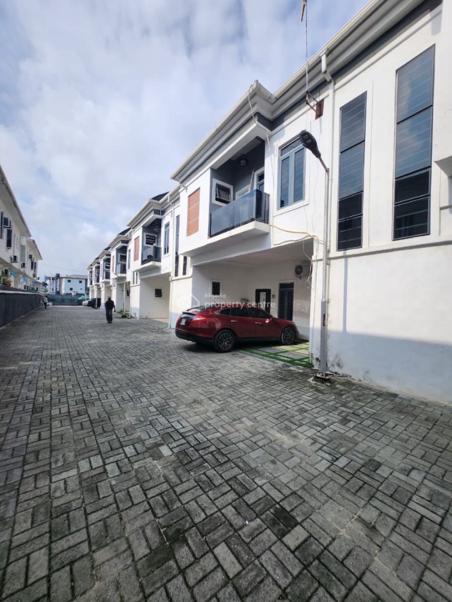 Spacious Madams Room in a Shared Apartment, Royal Pine Estate, By Orchid Road, Lekki, Lagos, Lekki, Lagos, Self Contain (single Rooms) for Rent