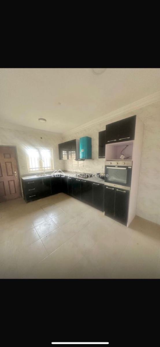 Big Room Upstairs Shared Apartment in Osapa London, Osapa London, Lekki, Lagos, Self Contain (single Rooms) for Rent