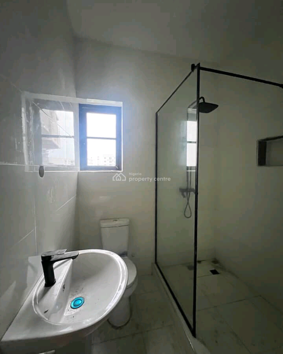 Fully Serviced 2 Bedroom Penthouse Apartment, Lekki Phase 1, Lekki Phase 1, Lekki, Lagos, Flat / Apartment for Rent