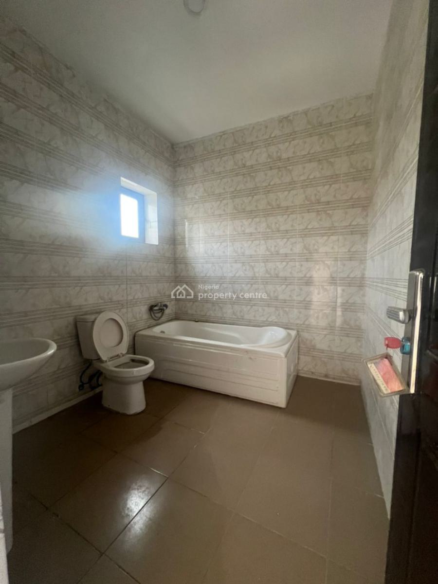 Well Built 4 Bedroom Terrace Duplex with Bq in Prime Location, Guzape Main, Guzape District, Abuja, Terraced Duplex for Sale