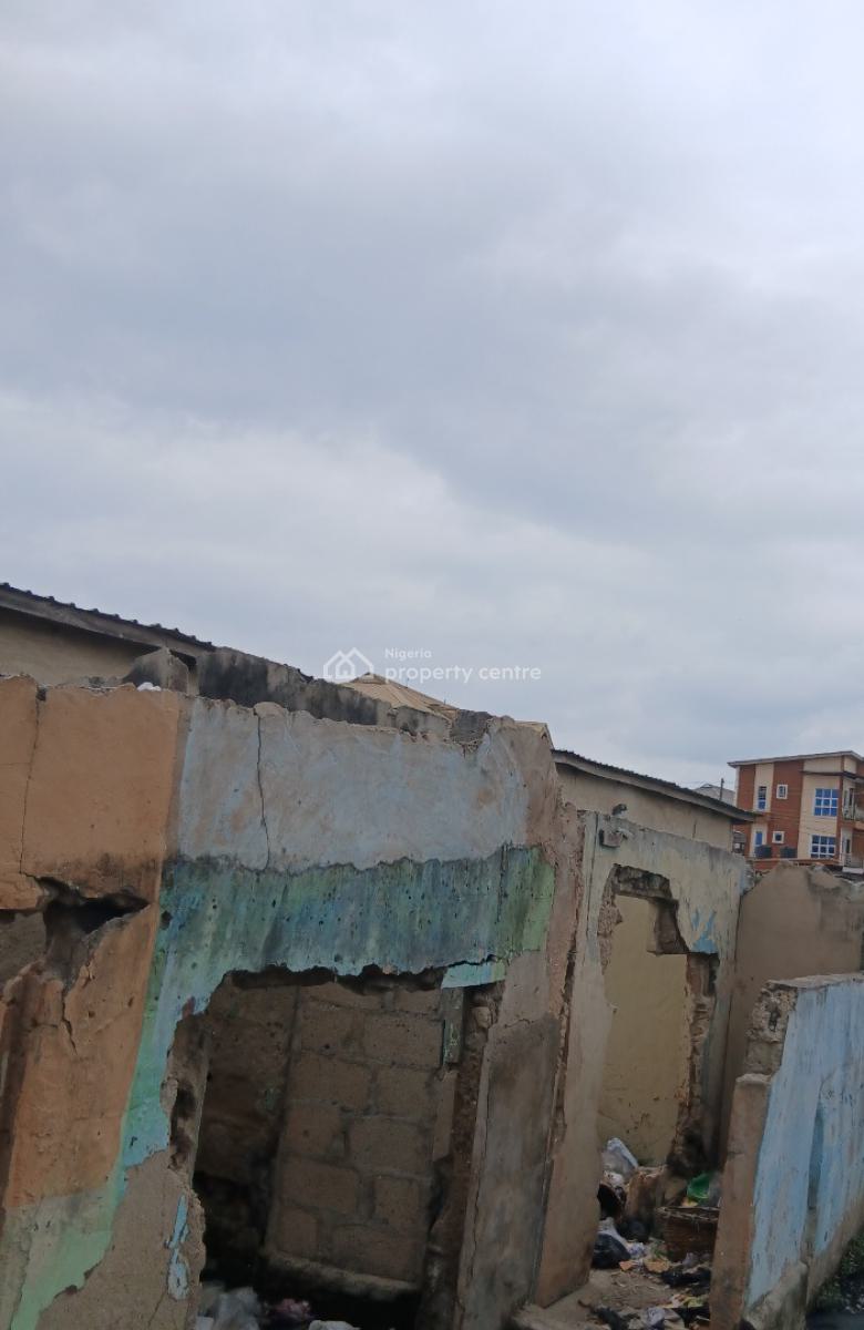 a Really Nice Cornerpiece Property, Bariga, Shomolu, Lagos, Mixed-use Land for Sale