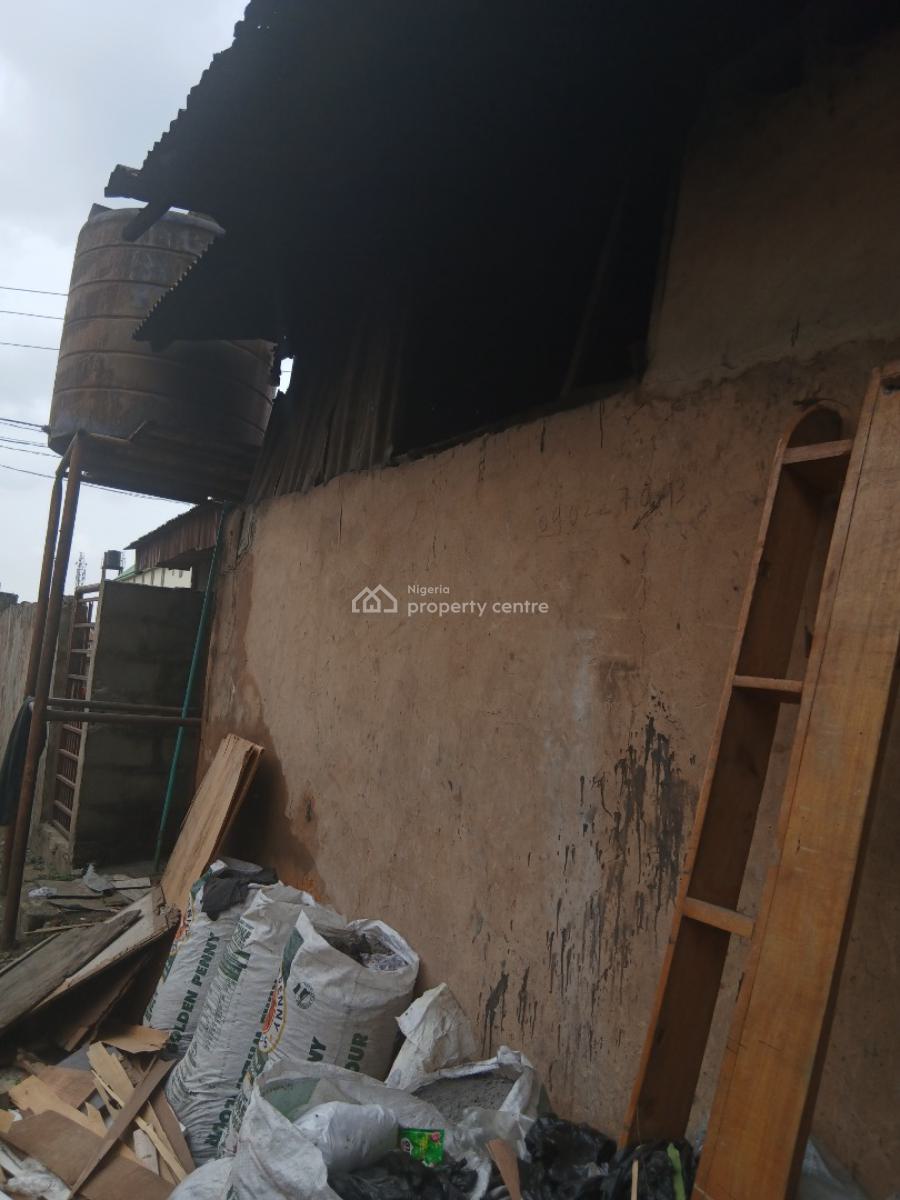 Nice Fine Property, Shomolu, Lagos, Detached Bungalow for Sale