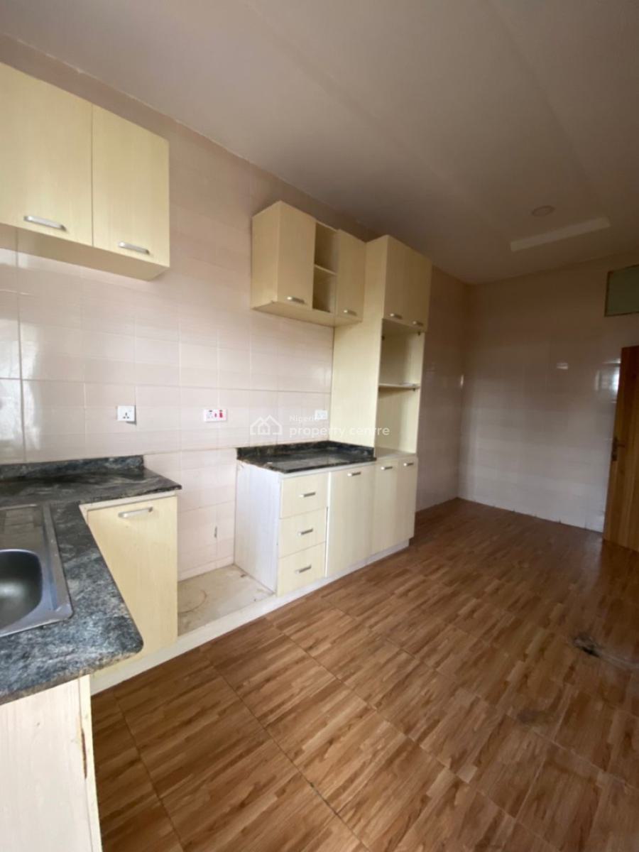 Spacious Downstairs, Via Thera Annex/ogombo, Sangotedo, Ajah, Lagos, Flat / Apartment for Rent