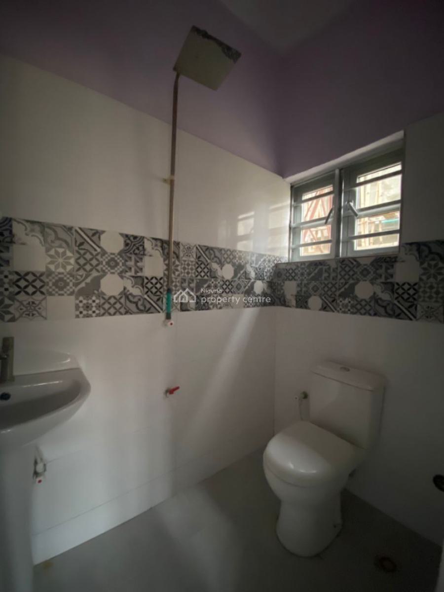 Spacious Downstairs, Via Thera Annex/ogombo, Sangotedo, Ajah, Lagos, Flat / Apartment for Rent