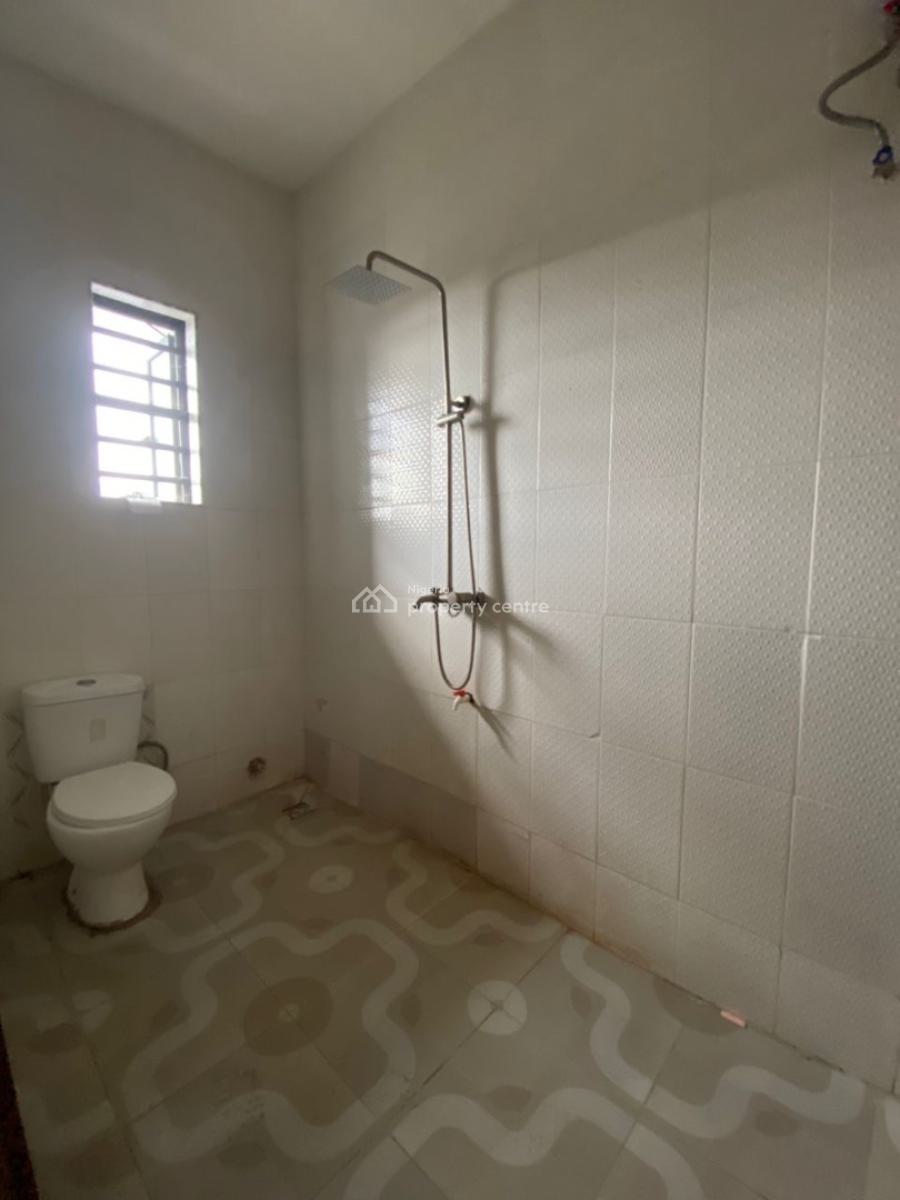 Spacious Downstairs, Via Thera Annex/ogombo, Sangotedo, Ajah, Lagos, Flat / Apartment for Rent