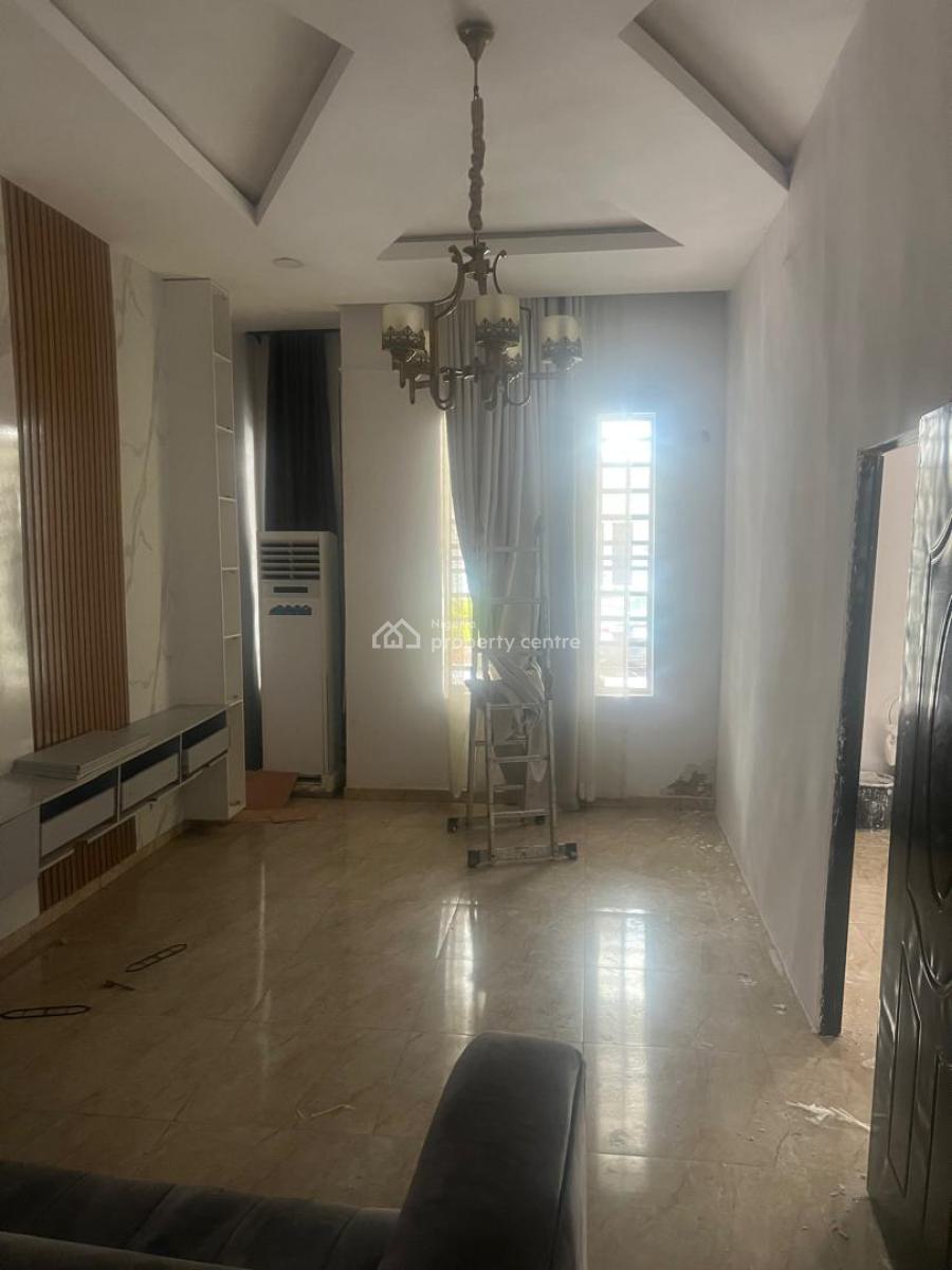 Well Maintained Room and Parlor, Royal Pine Estate Orchid Road, Lekki, Lagos, Mini Flat (room and Parlour) for Rent