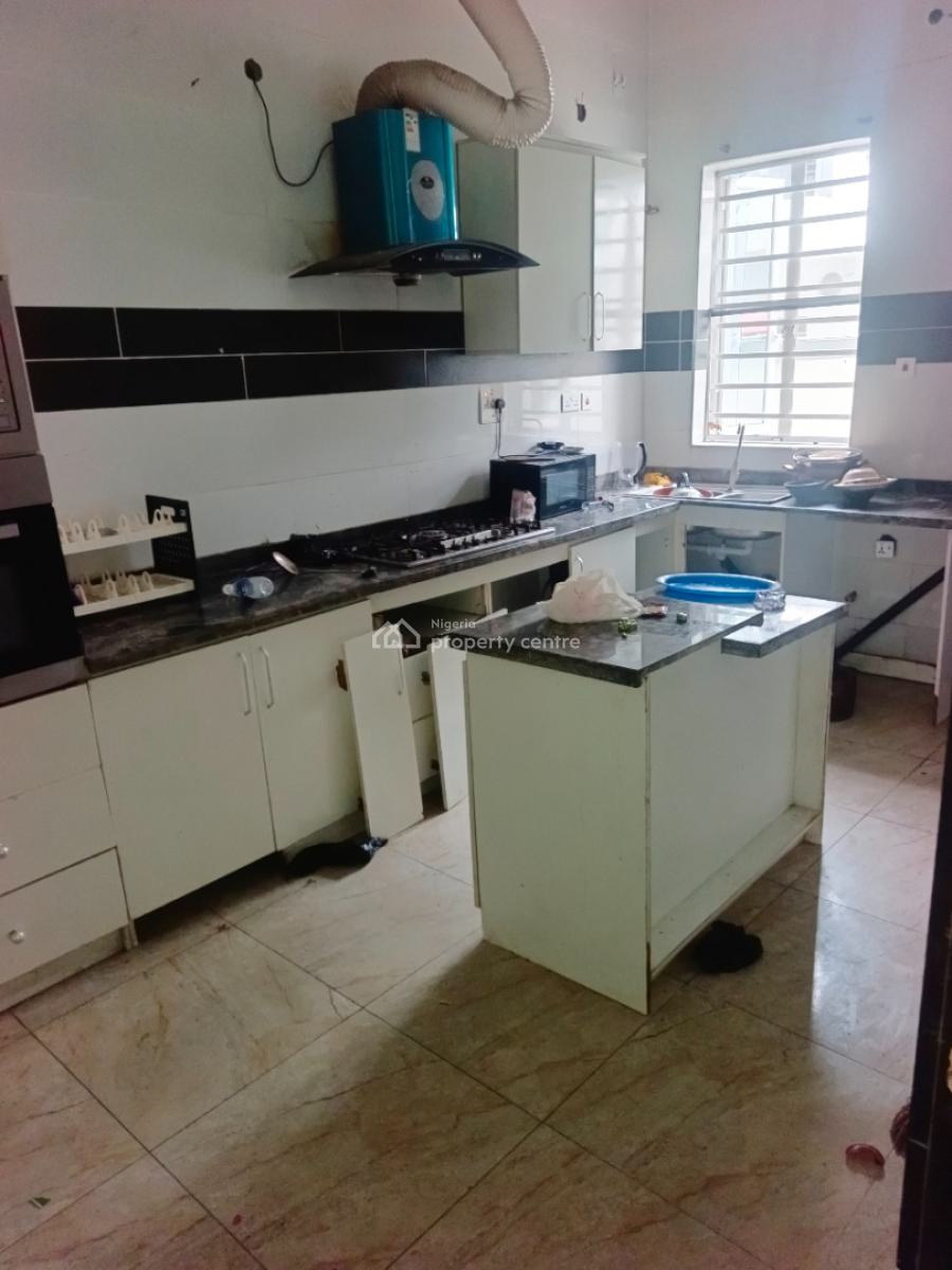 Well Maintained Room and Parlour, Royal Pine Estate, Orchid Road, Lekki, Lagos, Mini Flat (room and Parlour) for Rent