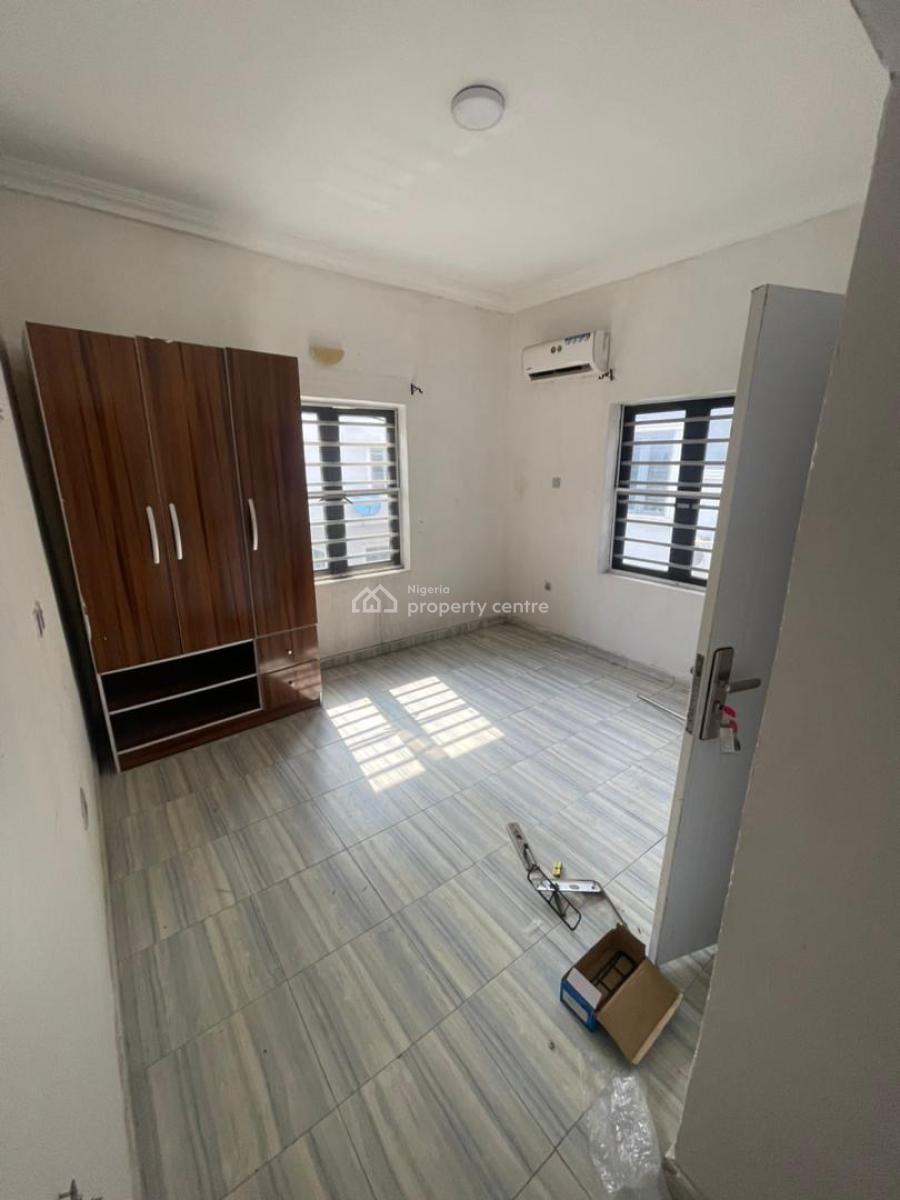 Fully Serviced with Acs and 24 Hours Light, Ikota, Lekki, Lagos, Flat / Apartment for Rent