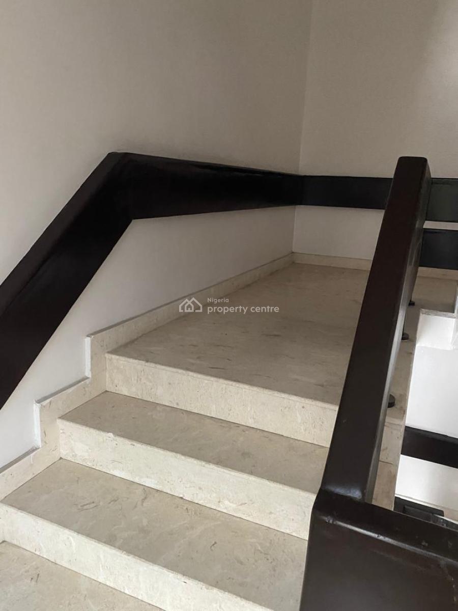 Newly Revamped Serviced Mini Flat Off Admiralty Lekki Phase 1, Off Admiralty Way Lekki Phase 1, Lekki Phase 1, Lekki, Lagos, Mini Flat (room and Parlour) for Rent