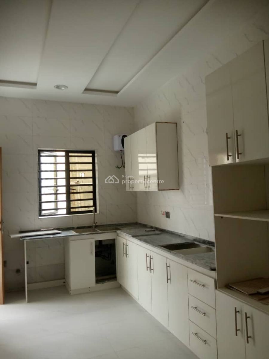 a Tasteful 2 Bedroom Apartment, Ogidan, Off Epe Expressway, Lekki, Lagos, Flat / Apartment for Rent